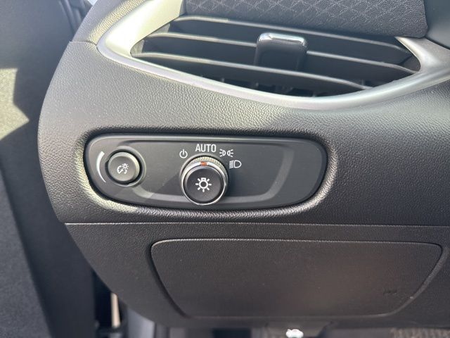 2024 CHEVROLET MALIBU - Image 12