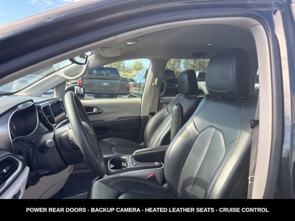 Used 2023 Chrysler Pacifica Touring L Van Passenger Van