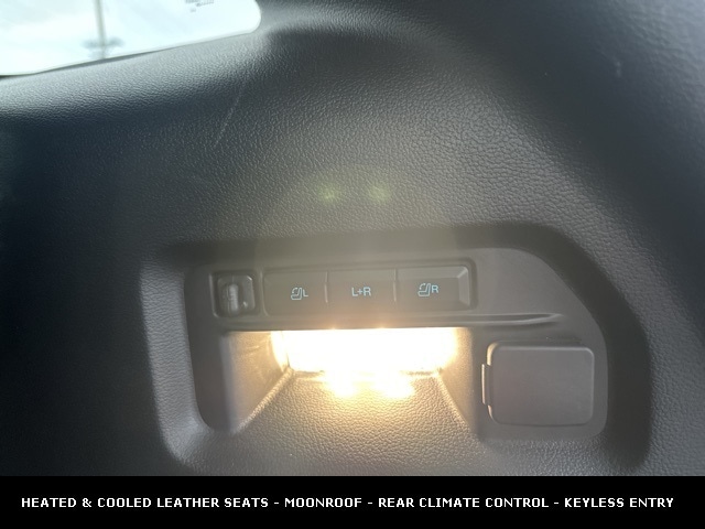 2024 FORD EXPLORER - Image 14