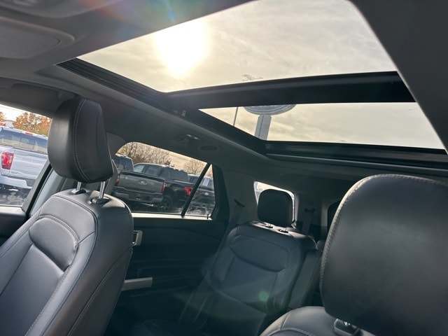 2022 FORD EXPLORER - Image 5