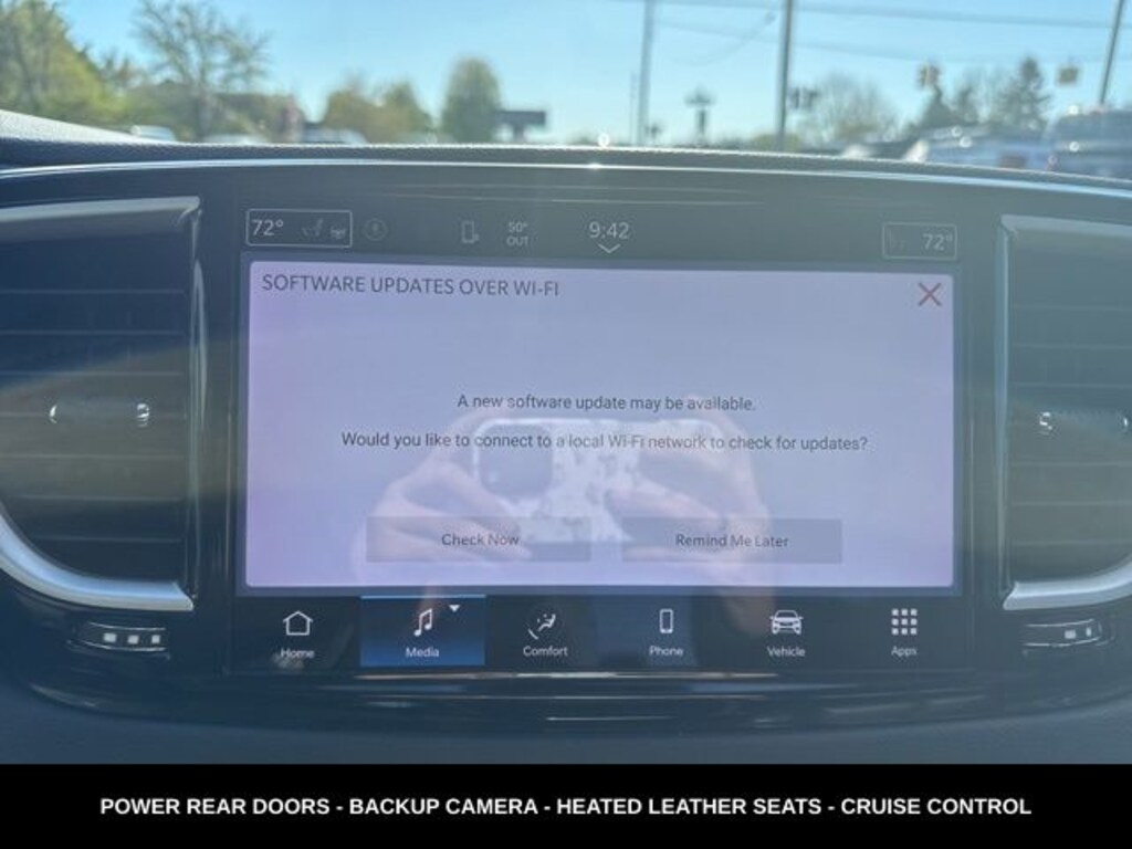Used 2023 Chrysler Pacifica Touring L Van Passenger Van