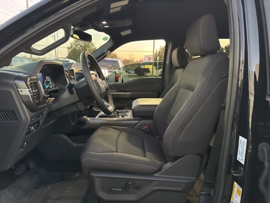 Used 2023 Ford F-150 XLT Truck SuperCrew Cab