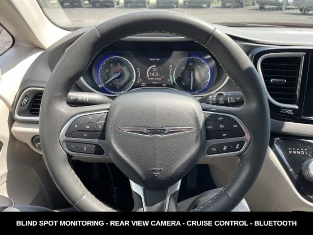 Used 2023 Chrysler Pacifica Touring L Van Passenger Van