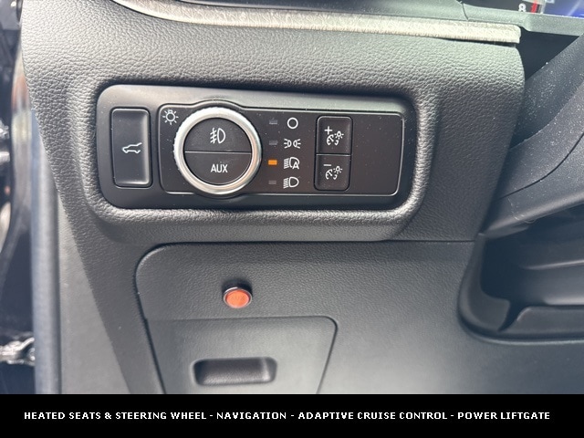 2023 FORD EXPLORER - Image 25