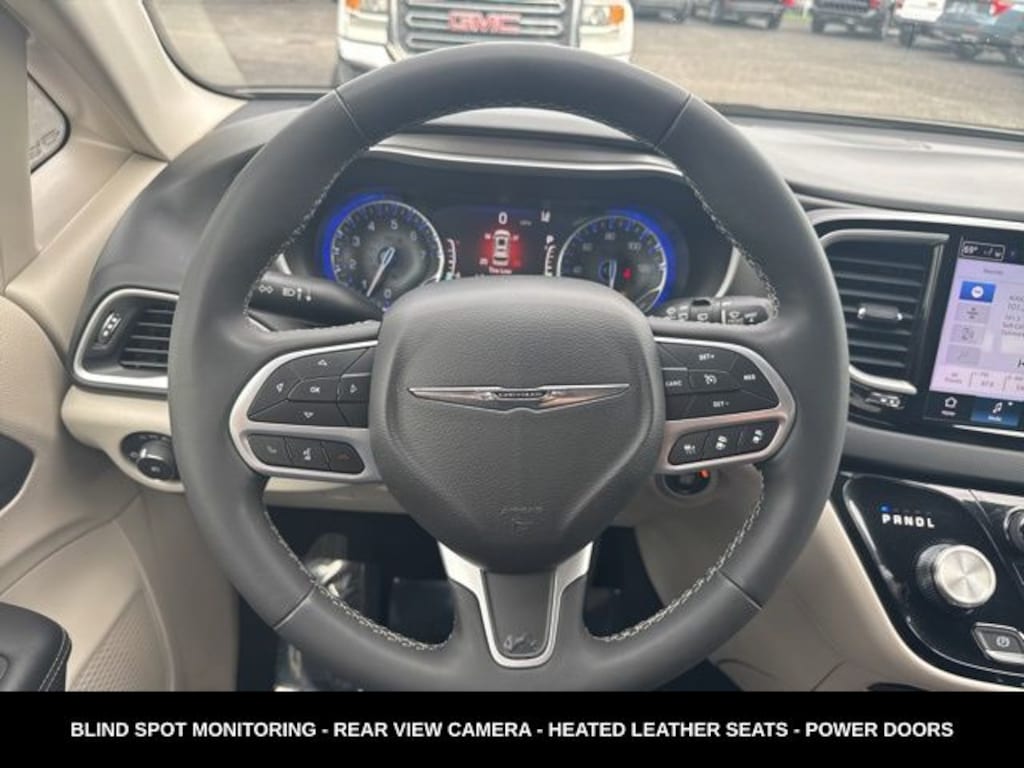 Used 2023 Chrysler Pacifica Touring L Van Passenger Van