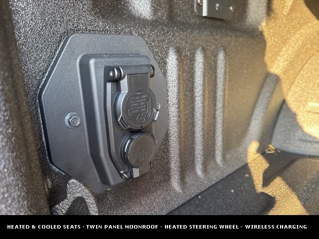 2025 FORD F-450 - Image 14