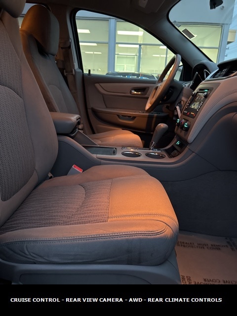 2017 CHEVROLET TRAVERSE - Image 12