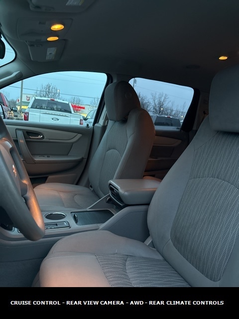 2017 CHEVROLET TRAVERSE - Image 10