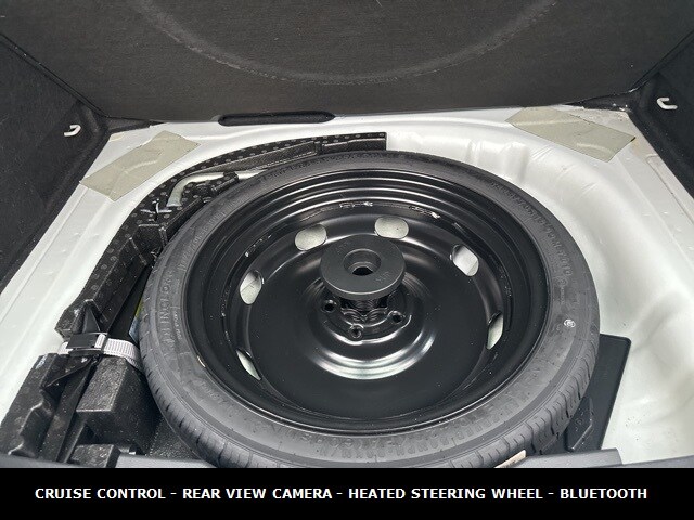 2024 VOLKSWAGEN TAOS - Image 28