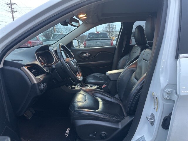 2016 Jeep Cherokee Limited photo 2