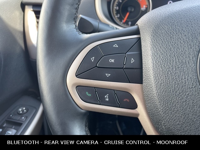 2017 JEEP CHEROKEE - Image 23