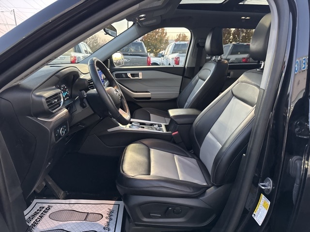 2023 FORD EXPLORER - Image 3