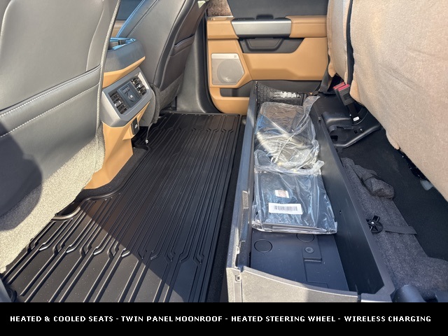 2025 FORD F-450 - Image 25