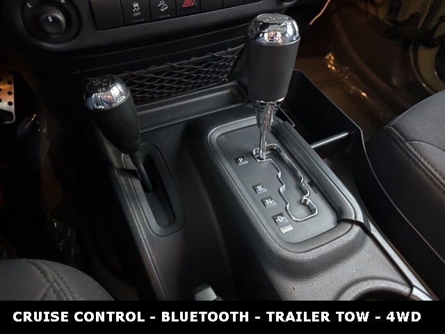 2013 JEEP WRANGLER - Image 23