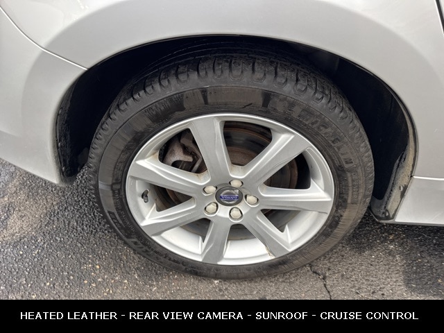 2016 VOLVO V60 - Image 30