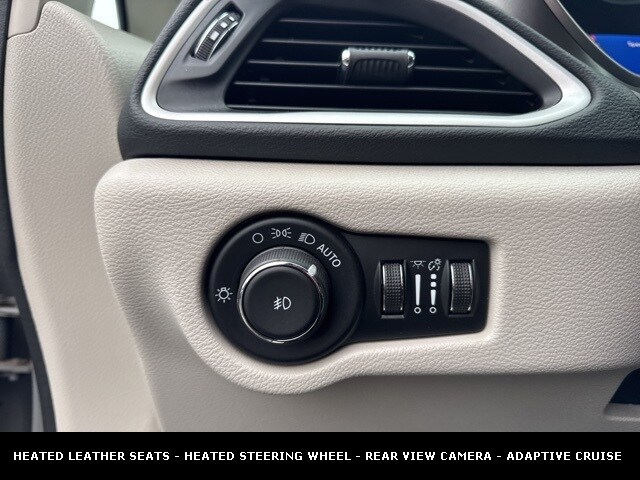 2023 CHRYSLER PACIFICA - Image 23