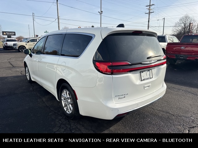 2023 CHRYSLER PACIFICA - Image 8