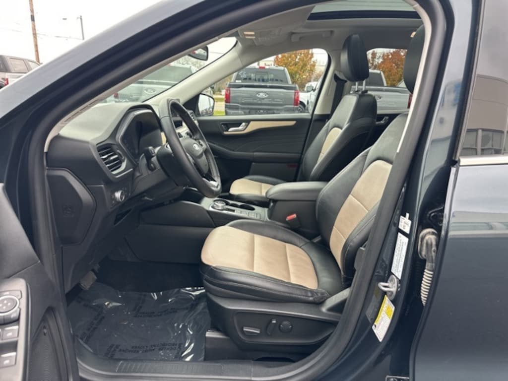 Used 2022 Ford Escape Titanium SUV