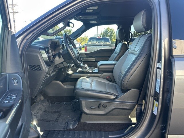 2022 Ford F-150 XLT photo 2