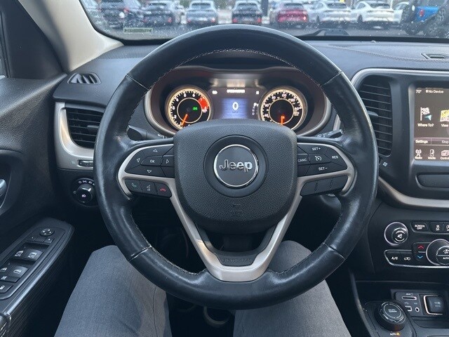 2016 Jeep Cherokee Limited photo 3