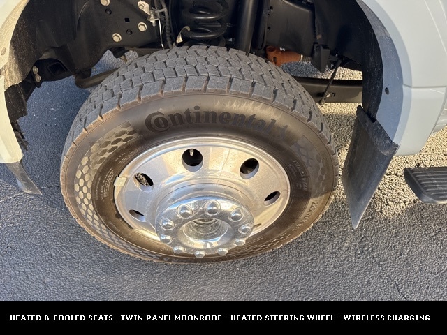 2025 FORD F-450 - Image 41