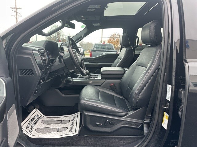 2023 Ford F-150 XLT photo 2