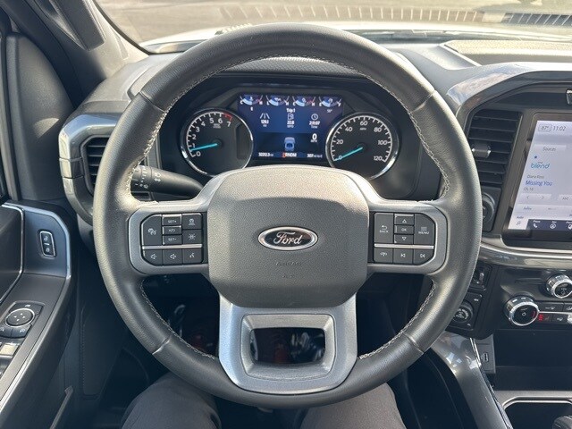 2023 Ford F-150 XLT photo 2