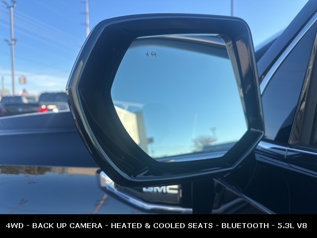 2023 GMC YUKON - Image 17