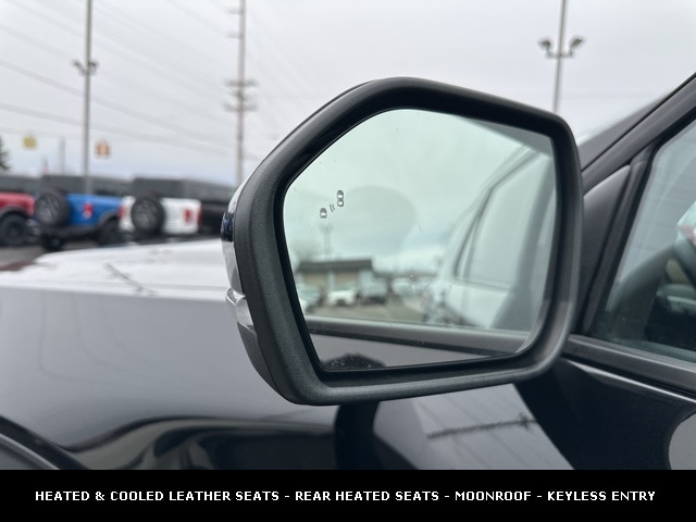 2023 FORD EXPLORER - Image 19