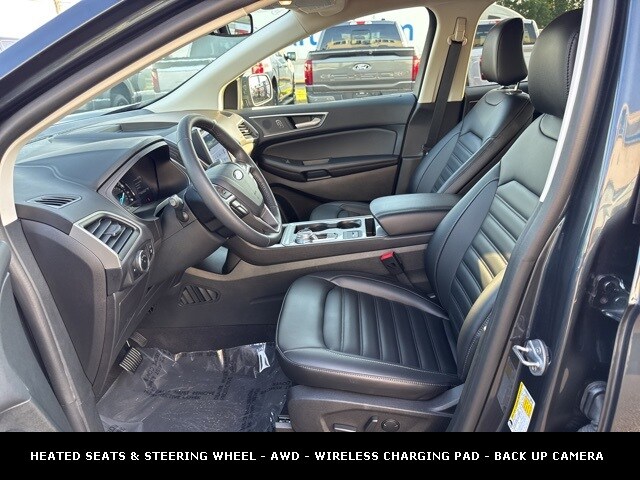 2024 Ford Edge SEL photo 3