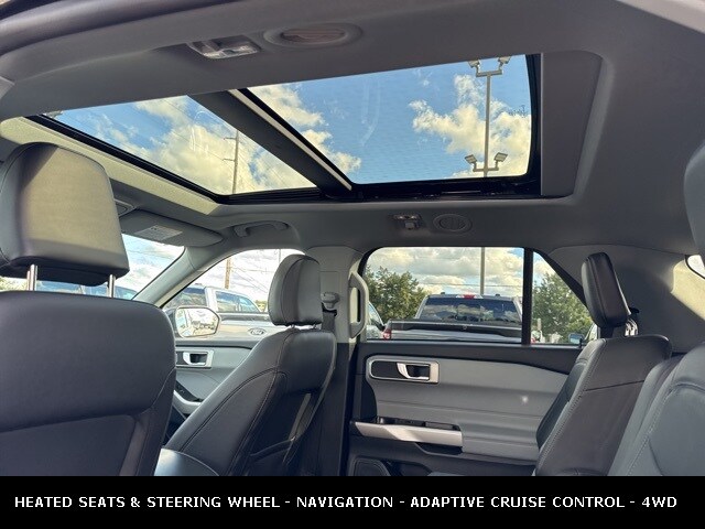 2023 Ford Explorer XLT photo 4