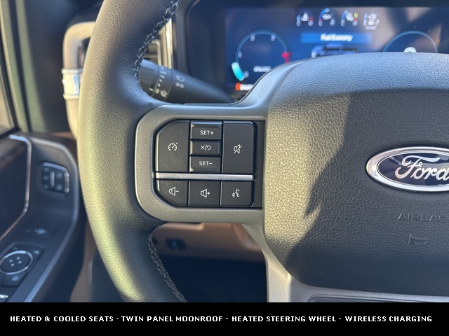 2025 FORD F-450 - Image 38