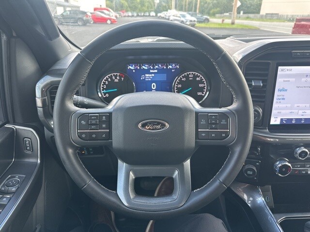 2023 Ford F-150 XLT photo 3