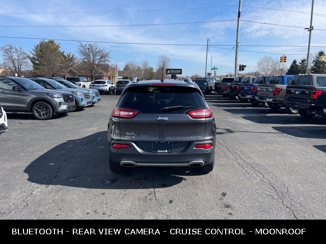 2017 JEEP CHEROKEE - Image 10