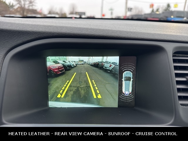 2016 VOLVO V60 - Image 4