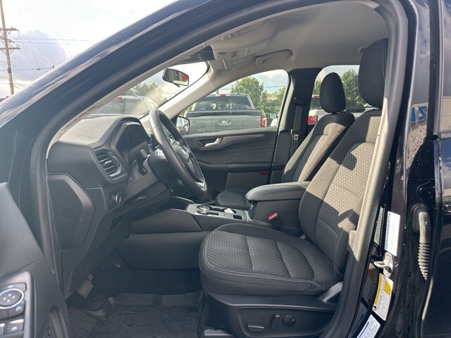 2023 Ford Escape Active photo 2