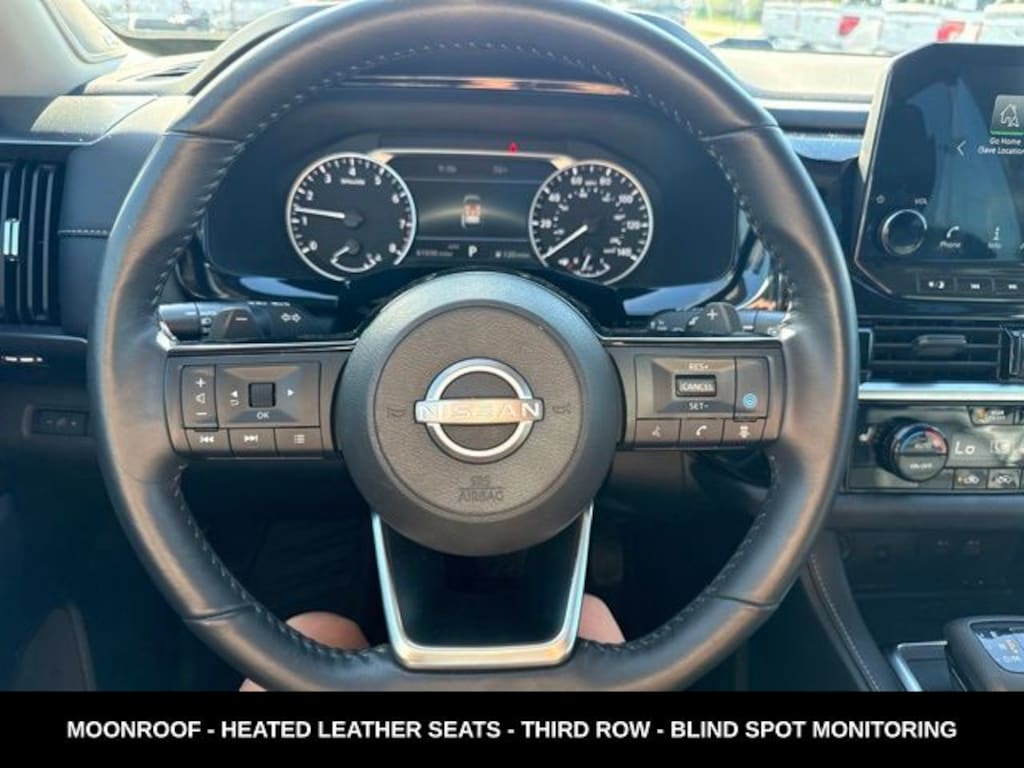 Used 2023 Nissan Pathfinder SL SUV
