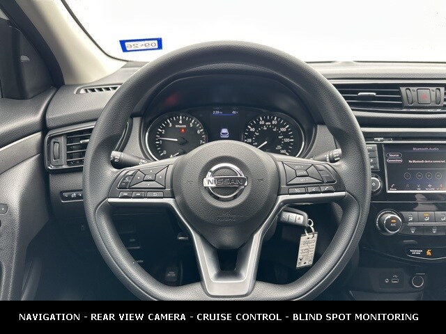 2019 Nissan Rogue Sport S photo 3