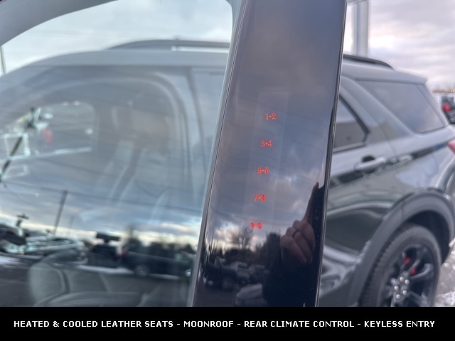 2024 FORD EXPLORER - Image 19