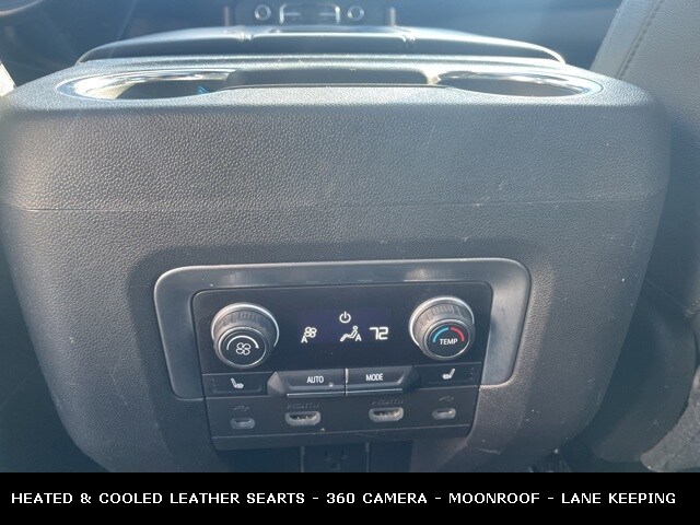 2021 CHEVROLET SUBURBAN - Image 29