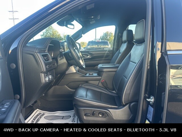 2023 Gmc Yukon SLT photo 2