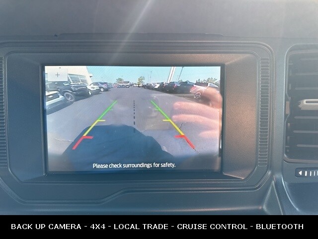 2023 Ford Bronco Base photo 3