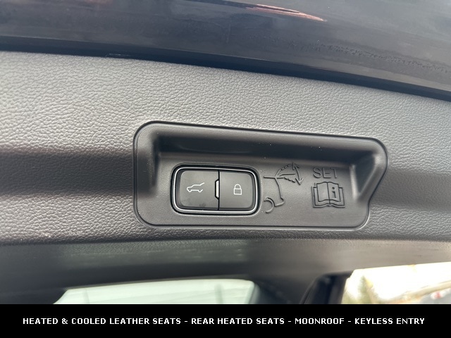 2023 FORD EXPLORER - Image 15