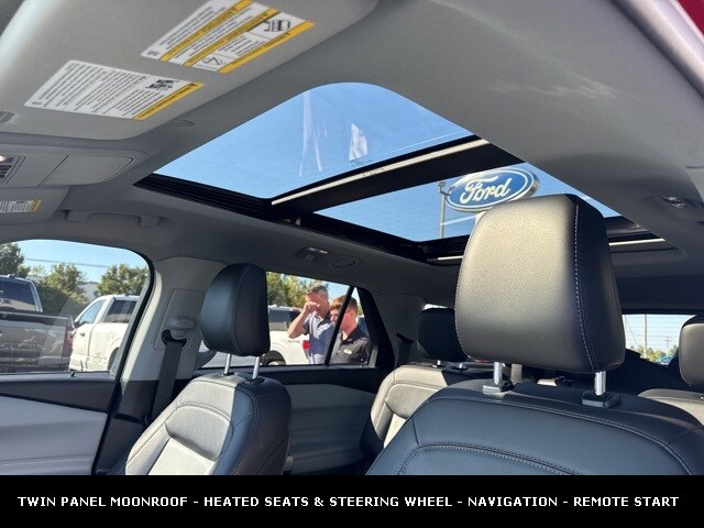 2024 Ford Explorer XLT Sport photo 2