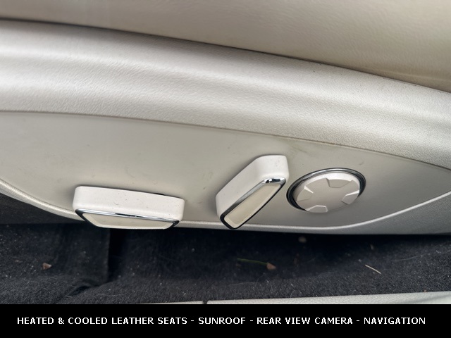 2017 LINCOLN MKZ - Image 14