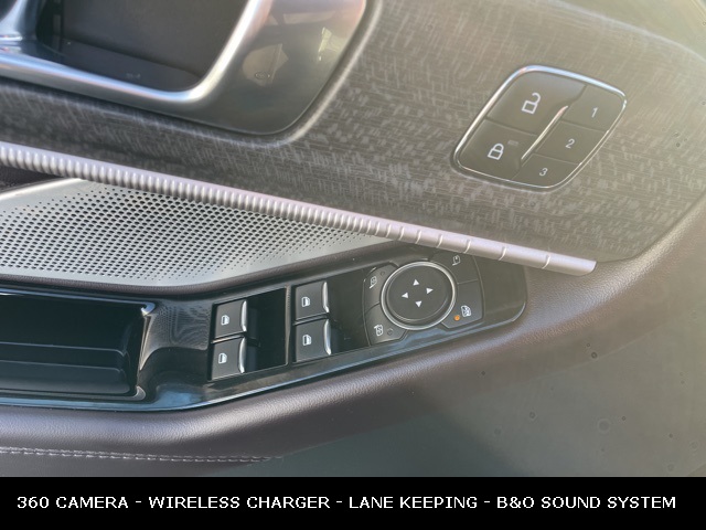 2025 FORD EXPLORER - Image 15