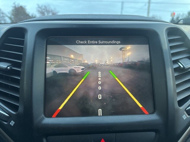 2016 Jeep Cherokee Limited photo 4