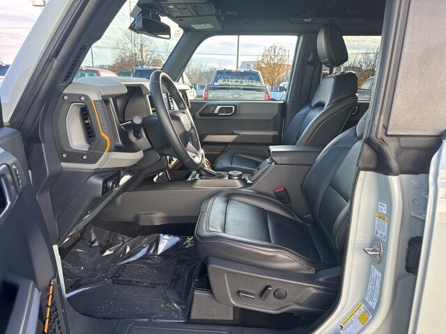 2023 Ford Bronco Badlands photo 3