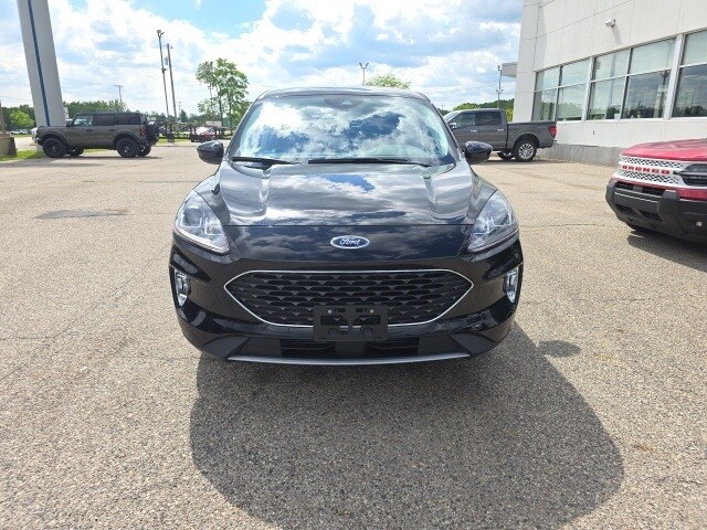 2022 Ford Escape SEL photo 3