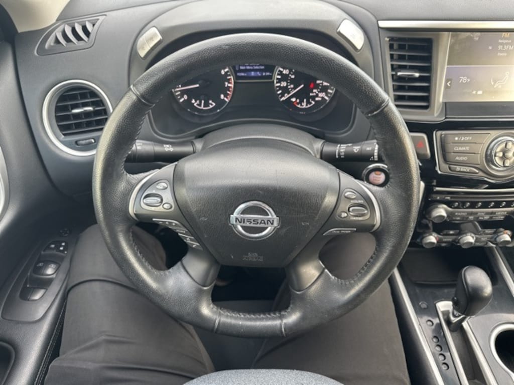 Used 2020 Nissan Pathfinder SV SUV